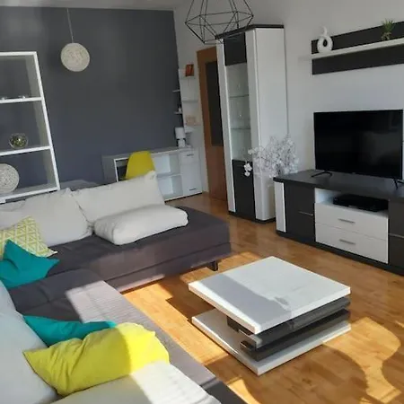 Apartment Utulny 1-izbovy V Senici *