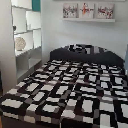 Apartment Utulny 1-izbovy V Senici